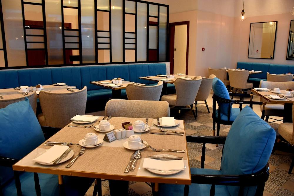 Tamani Marina Hotel & Apartments Dubaï Extérieur photo The interior of the restaurant