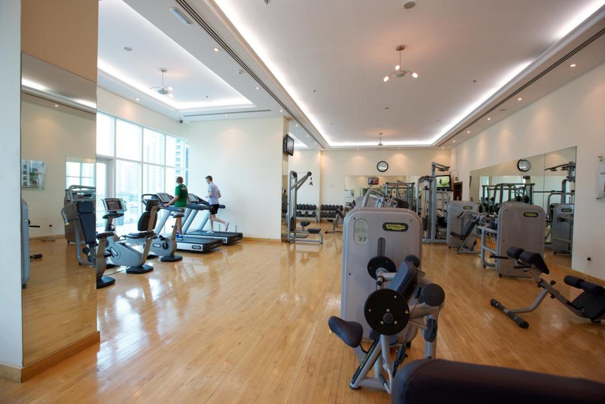 Tamani Marina Hotel & Apartments Dubaï Extérieur photo The gym at the Park Hyatt Dubai
