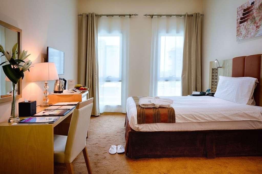 Tamani Marina Hotel & Apartments Dubaï Chambre photo A bedroom at the Jumeirah Creekside