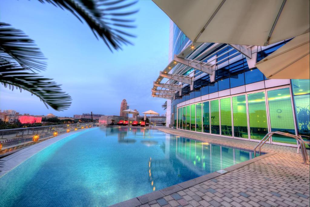 Tamani Marina Hotel & Apartments Dubaï Extérieur photo The swimming pool at the hotel